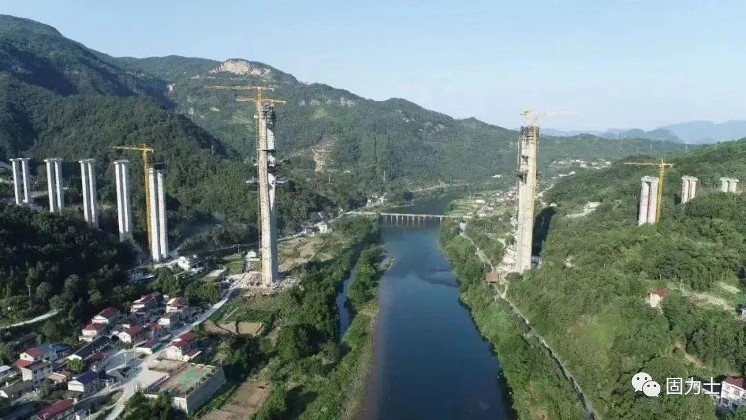 蛟河固力士参与湖南炉慈高速建设，助力区域经济发展